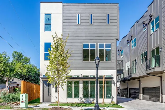 $2,850 | 302 Foch Street, Unit 150, Fort Worth, TX 76107