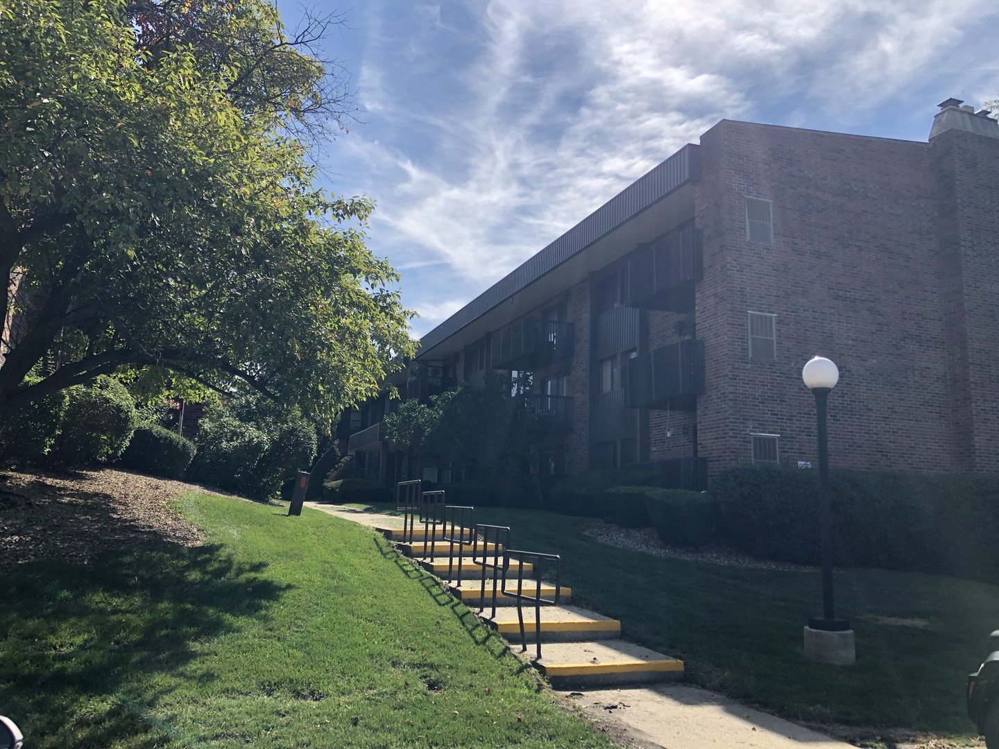 1502 Woodbridge Road, Unit 2F Joliet, IL 60436 - Photo 1 of 38 Gallery Image 1
