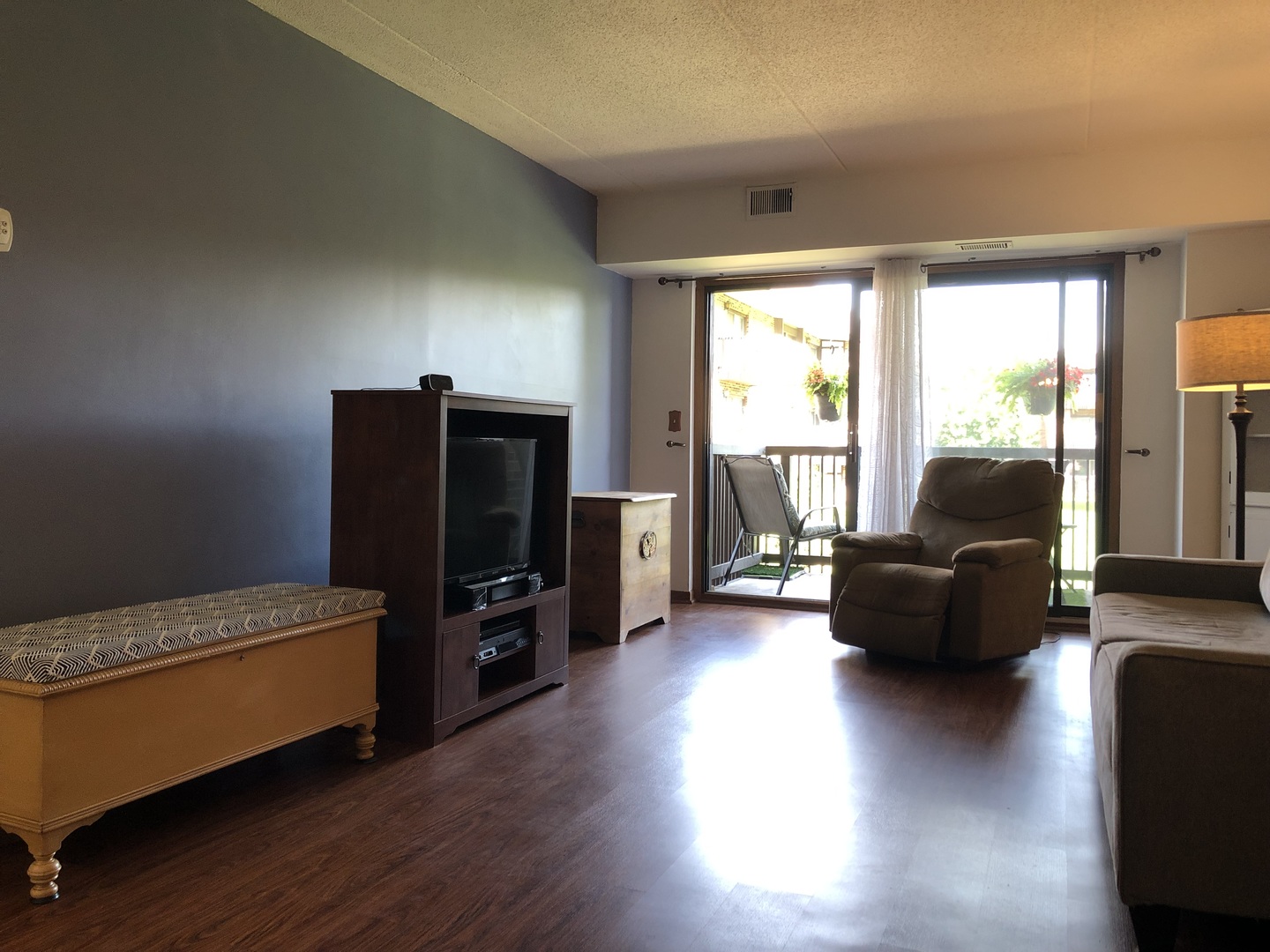 1502 Woodbridge Road, Unit 2F Joliet, IL 60436 - Photo 15 of 38 Gallery Image 15