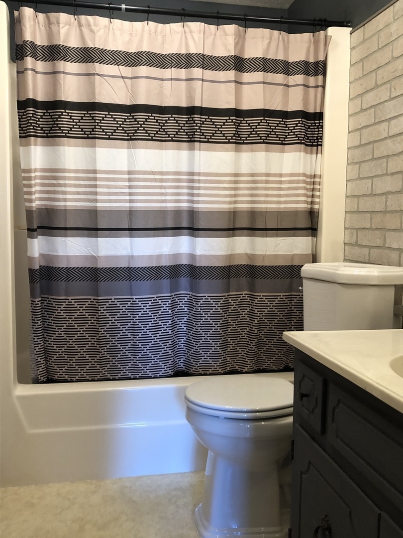 1502 Woodbridge Road, Unit 2F Joliet, IL 60436 - Photo 25 of 38 Gallery Image 25