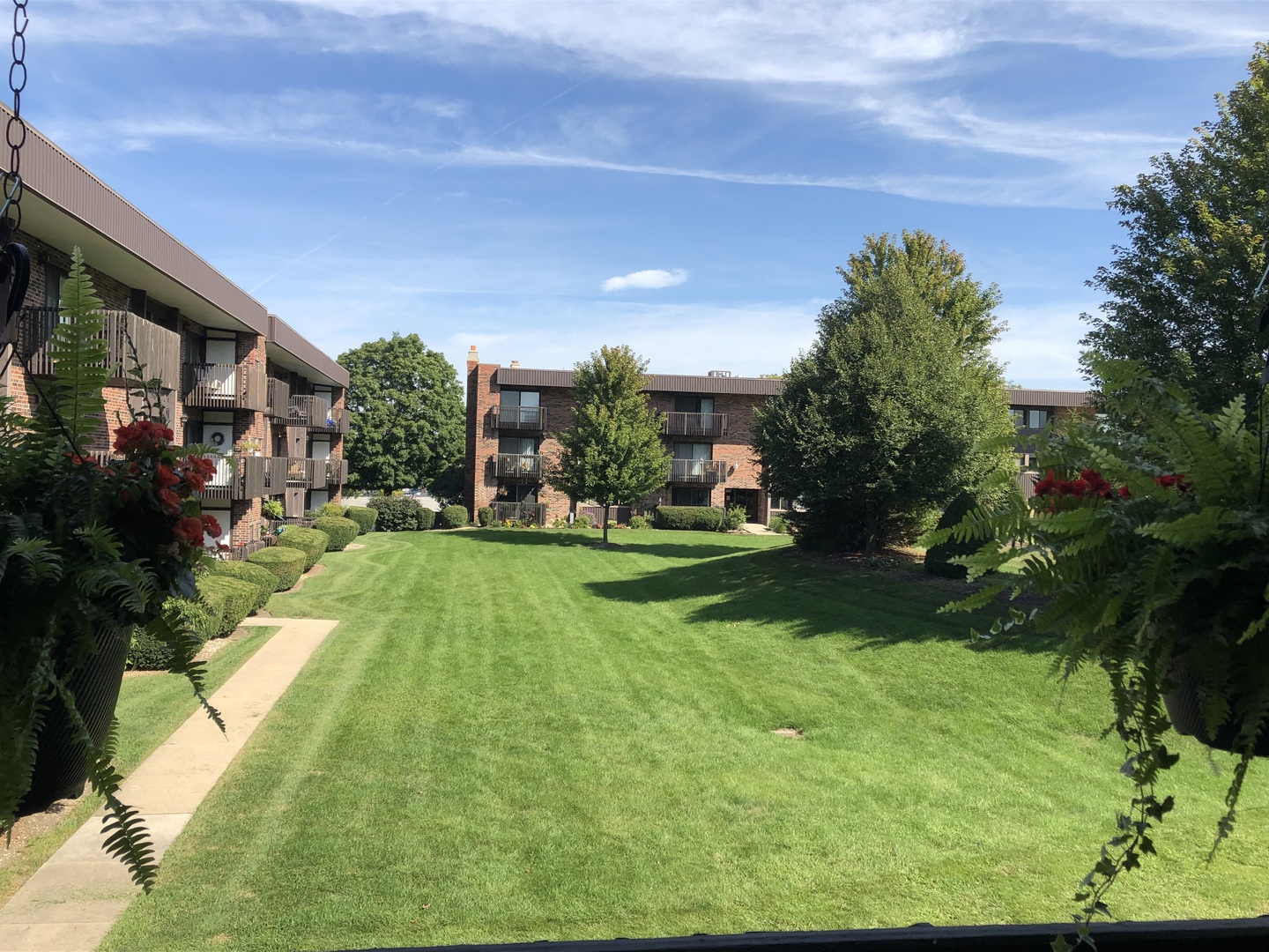 1502 Woodbridge Road, Unit 2F Joliet, IL 60436 - Photo 28 of 38 Gallery Image 28