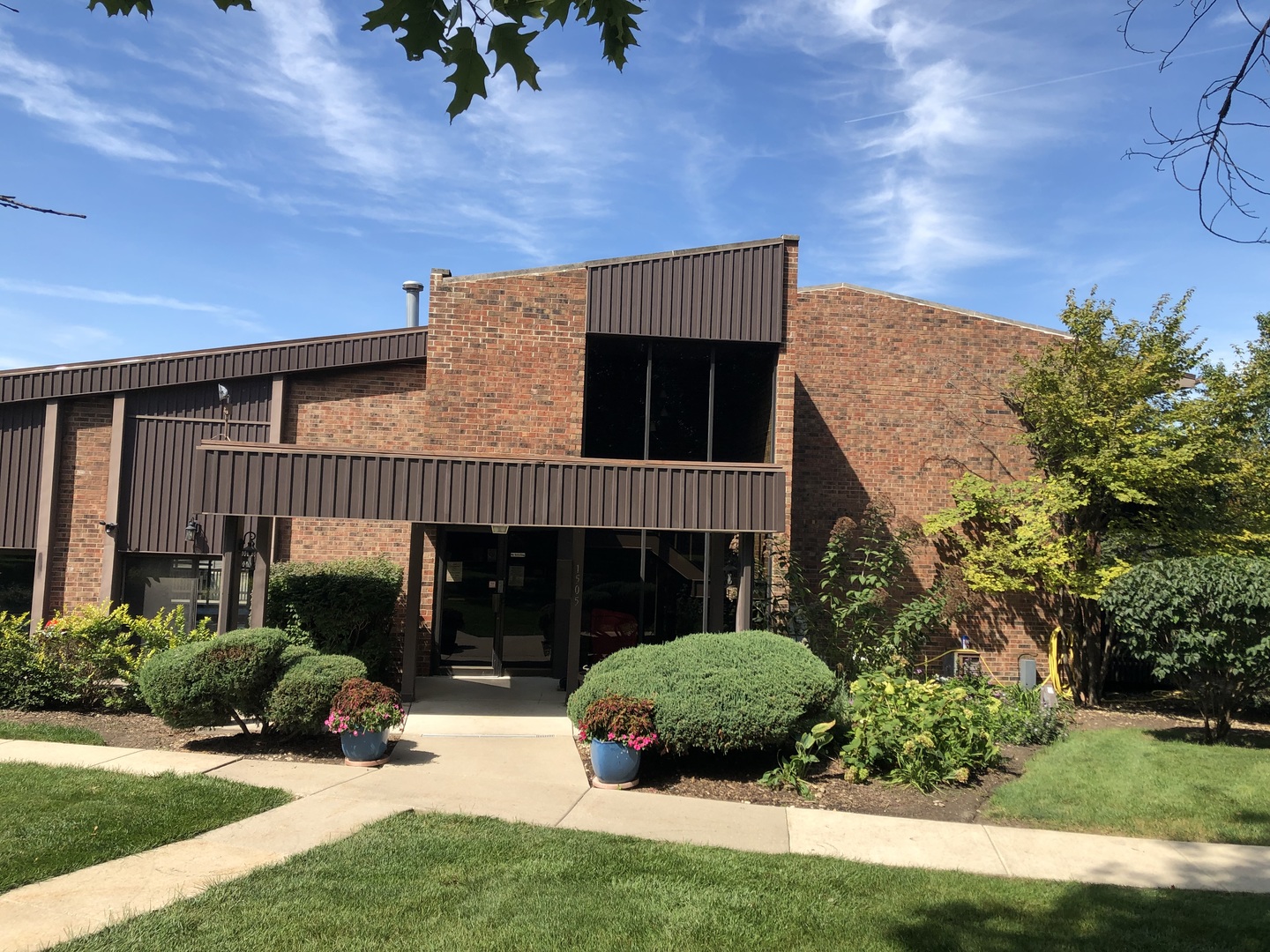 1502 Woodbridge Road, Unit 2F Joliet, IL 60436 - Photo 34 of 38 Gallery Image 34