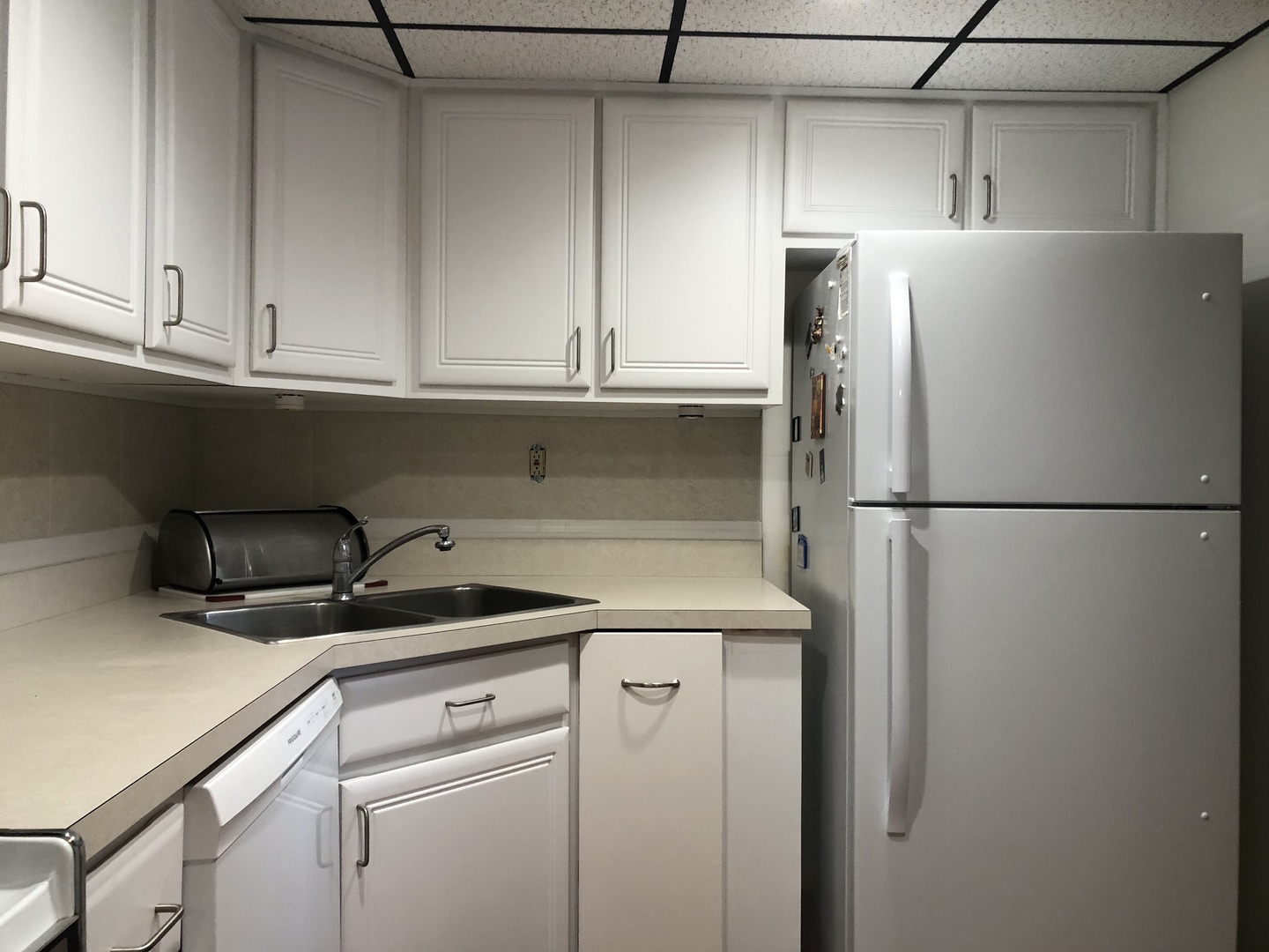 1502 Woodbridge Road, Unit 2F Joliet, IL 60436 - Photo 8 of 38 Gallery Image 8