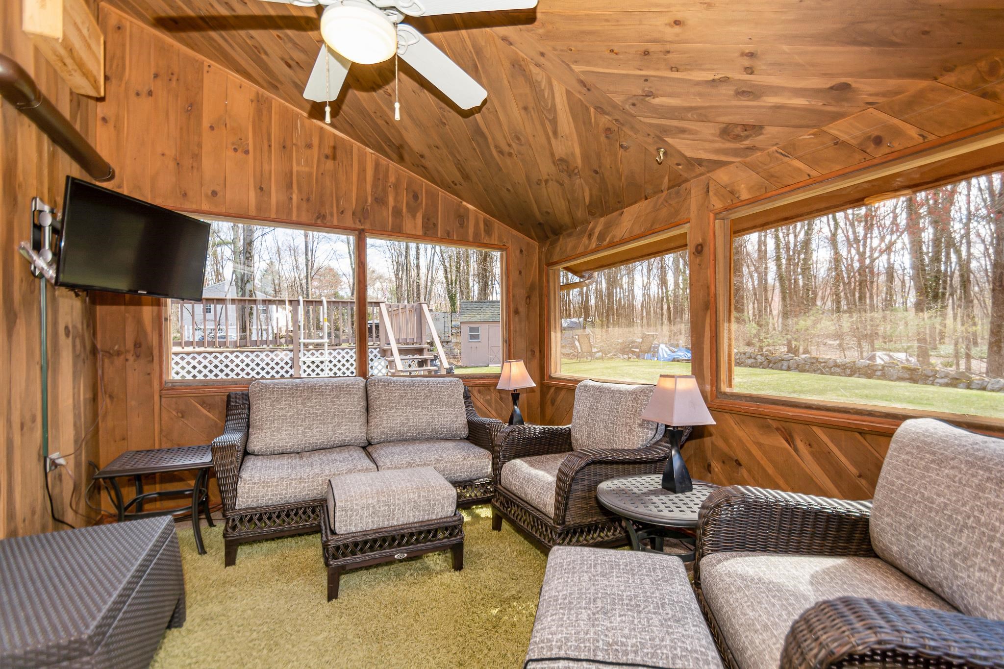 169 Lancaster Farm Road Salem, NH 03079 - Photo 22 of 40