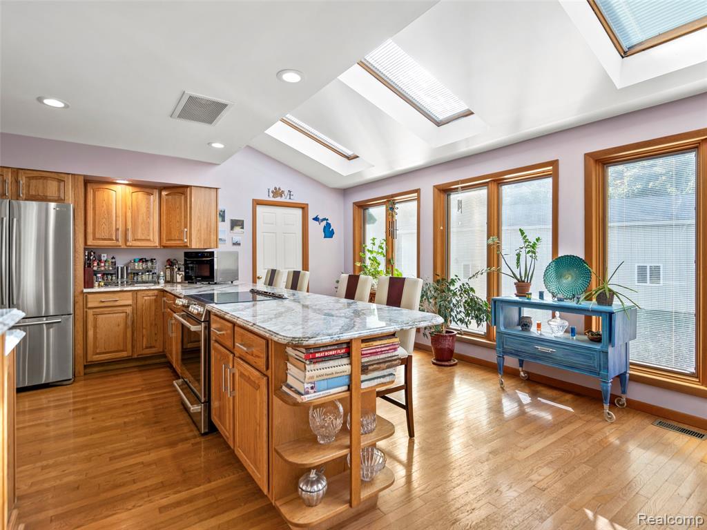 7286 Pine Knob Road Clarkston, MI 48348 - Photo 20 of 71