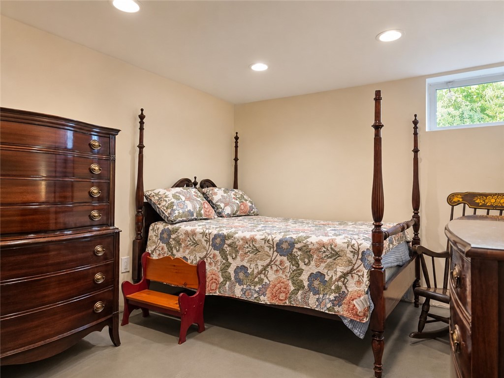 13 Cameron Street Pawtucket, RI 02861 - Photo 28 of 31
