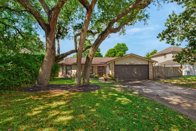 $399,900 | 706 Providence Way, Niceville, FL 32578