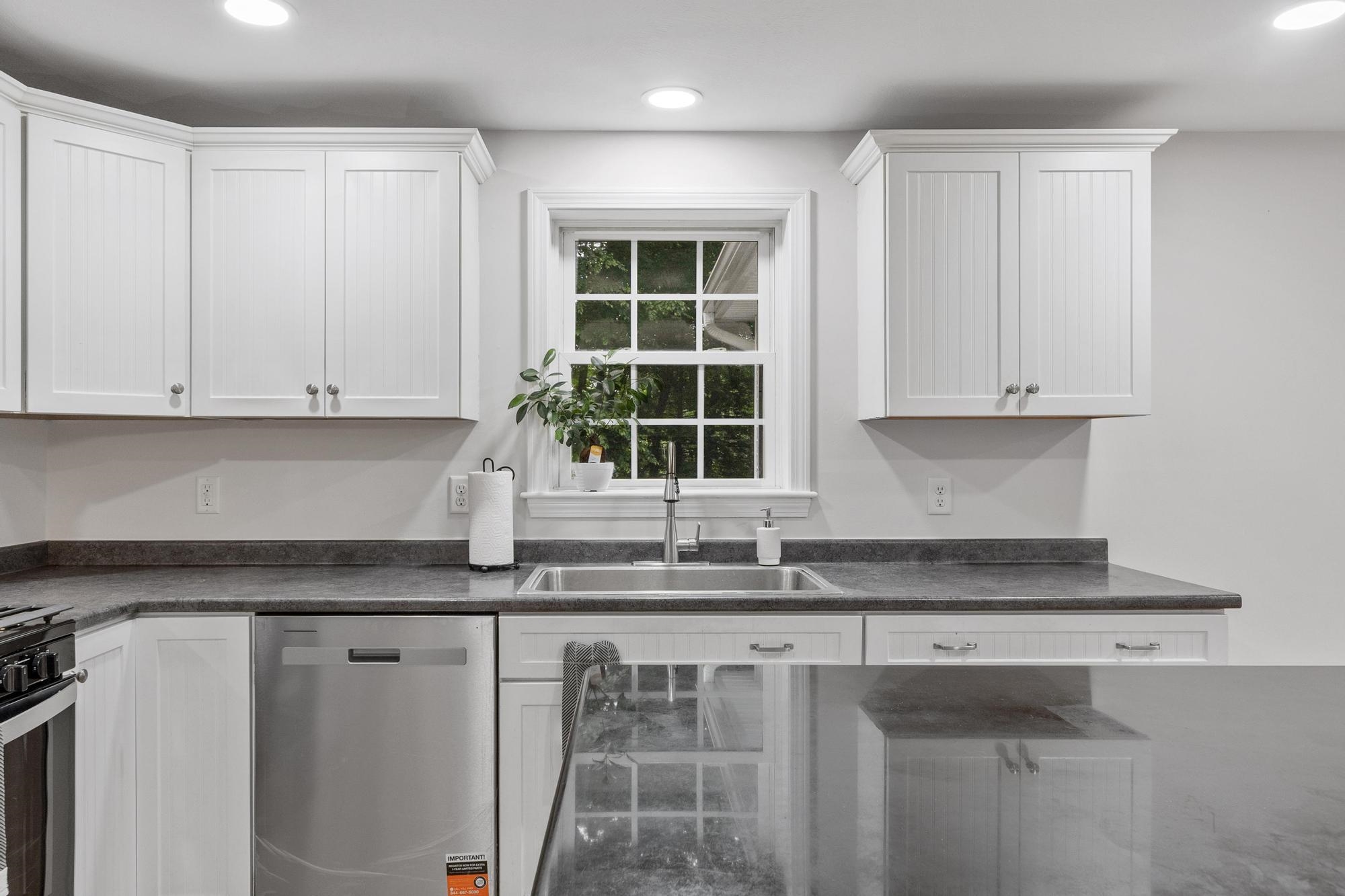 29 Cider Street Epping, NH 03042 - Photo 6 of 39