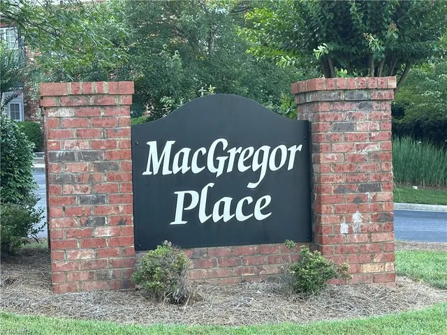 $189,900 | 5236 Hilltop Road, Unit 108, Jamestown, NC 27282