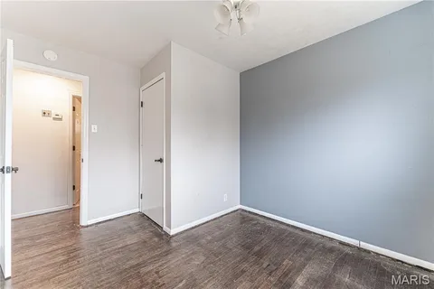 $214,000 | 1716 Debbie Drive, High Ridge, MO 63049