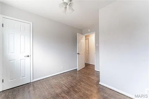 $214,000 | 1716 Debbie Drive, High Ridge, MO 63049