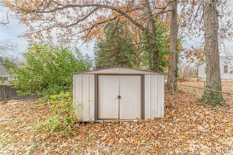 $214,000 | 1716 Debbie Drive, High Ridge, MO 63049