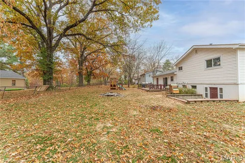 $214,000 | 1716 Debbie Drive, High Ridge, MO 63049