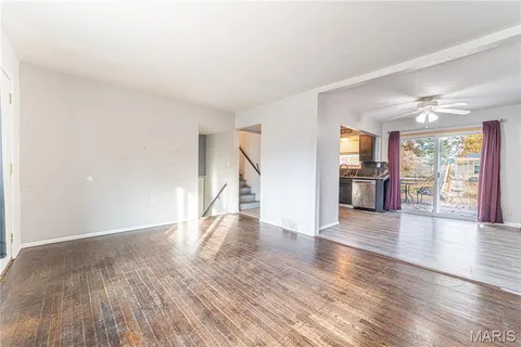 $214,000 | 1716 Debbie Drive, High Ridge, MO 63049