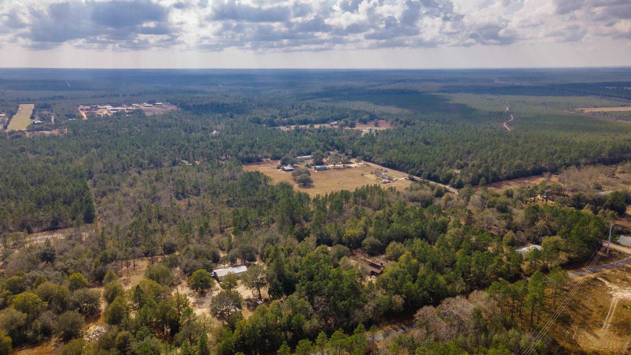 6896 Deception Road Milton, FL 32583 - Photo 8 of 9