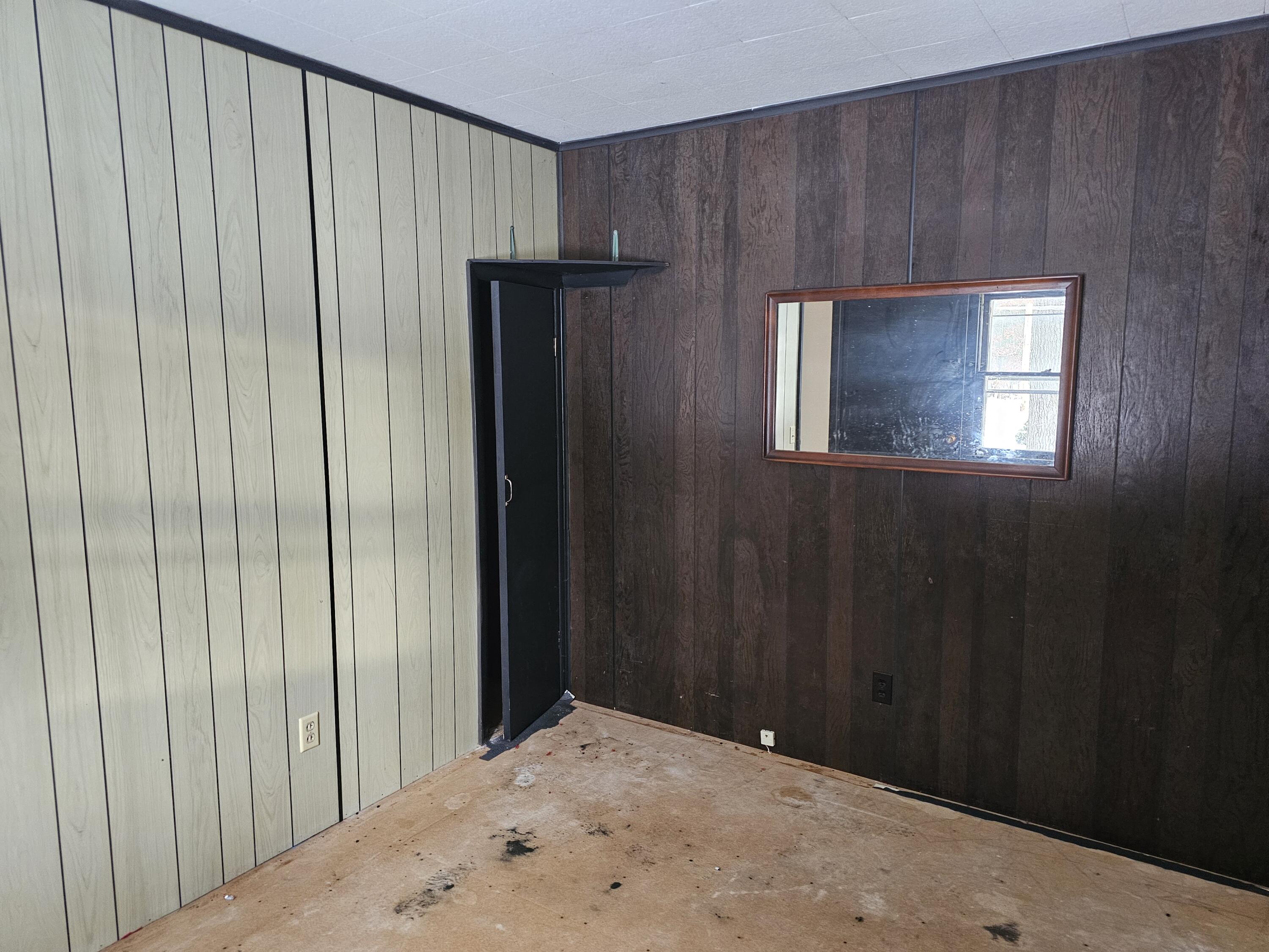 1560 Brooks Road South Muskegon, MI 49442 - Photo 19 of 26 20250115_162001