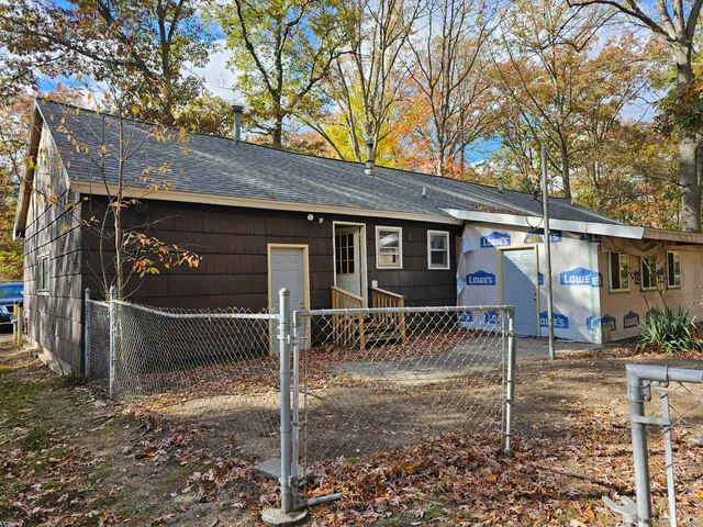 $249,900 | 1560 Brooks Road South, Muskegon, MI 49442