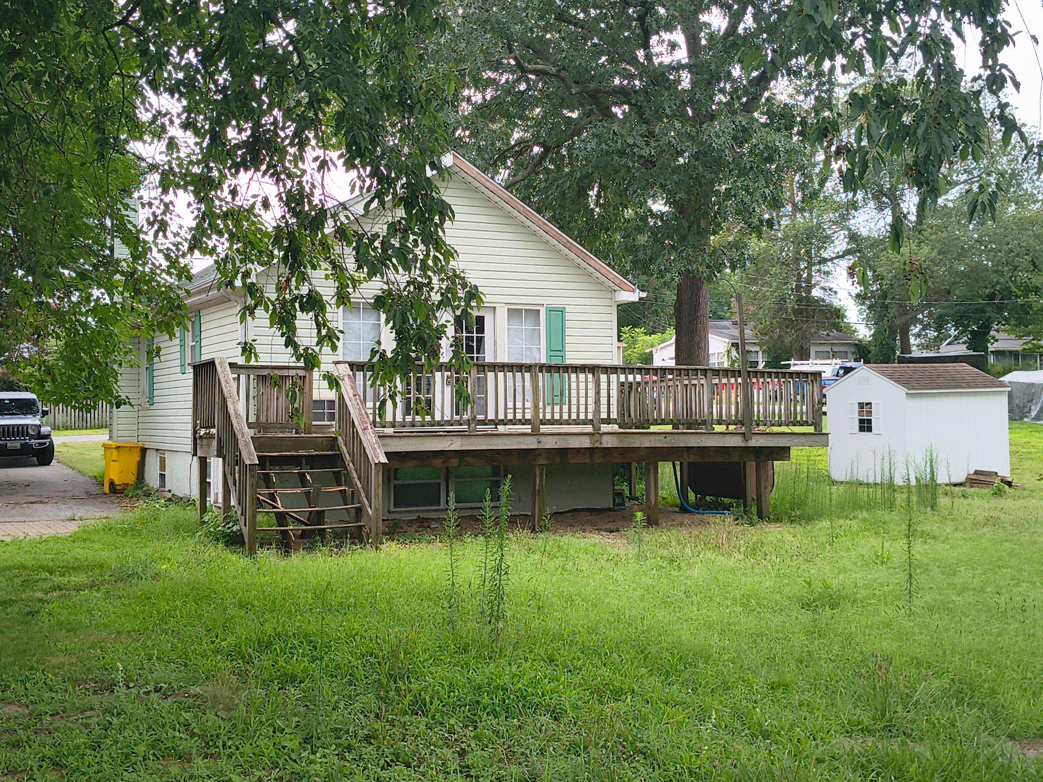 1704 Twickenham Road Pasadena, MD 21122 - Photo 14 of 17