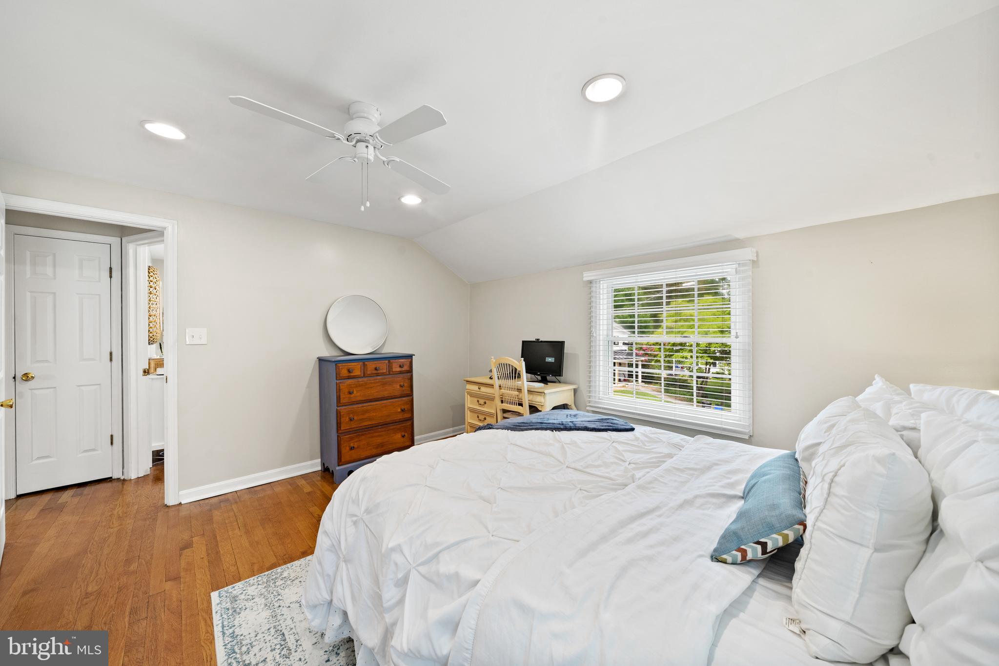 2 Whitestone Court Silver Spring, MD 20901 - Photo 23 of 35