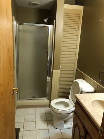 1035 Hermitage Lane Hoffman Estates, IL 60169 - Photo 10 of 21