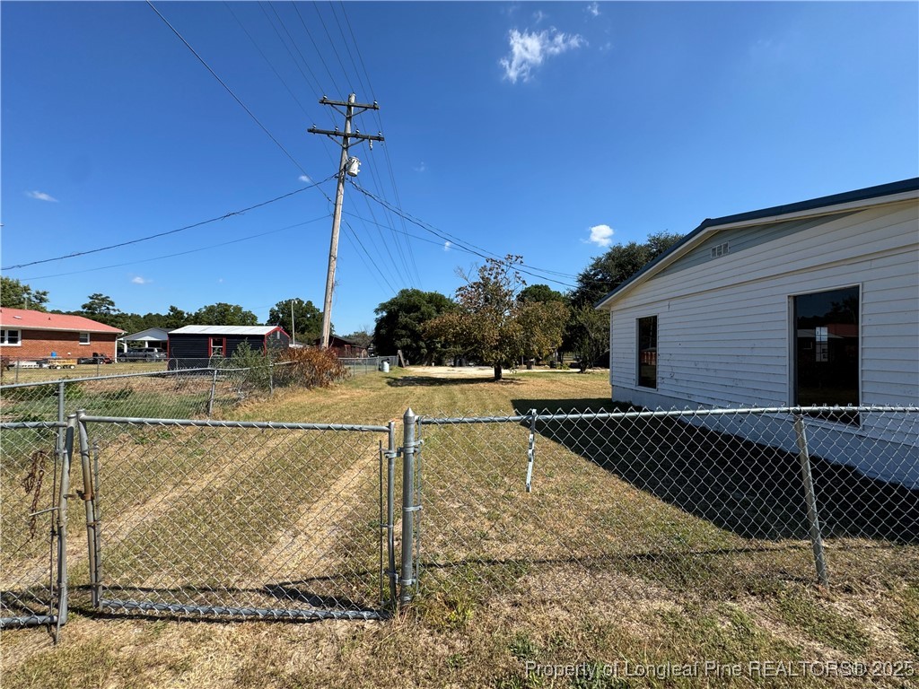 151 Ratley Street Raeford, NC 28376 - Photo 11 of 25