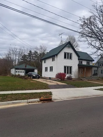 $205,000 | 660 East Lake Avenue, Monticello, WI 53570