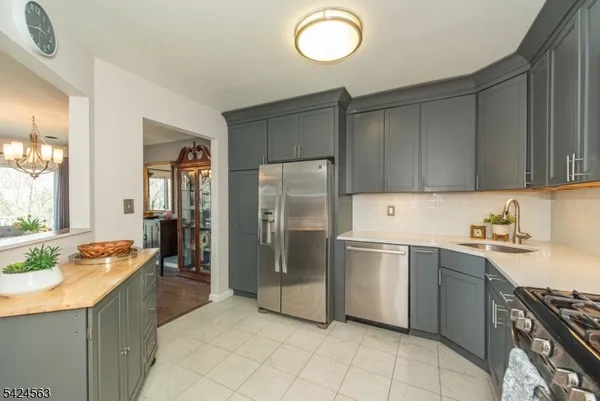 $499,000 | 32 Birch Terrace, Mount Arlington, NJ 07856