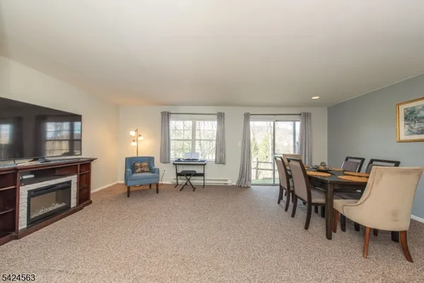 $499,000 | 32 Birch Terrace, Mount Arlington, NJ 07856