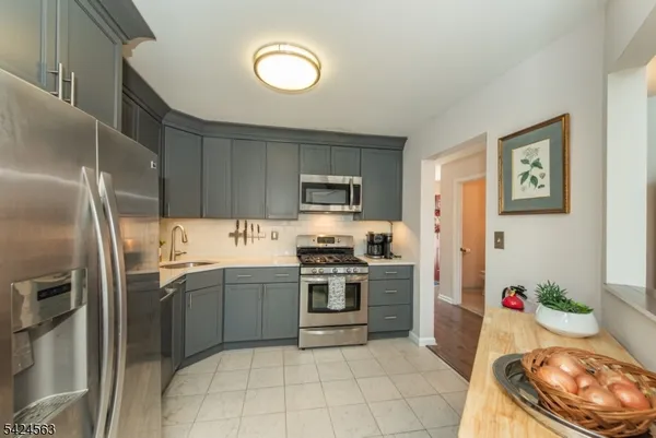 $499,000 | 32 Birch Terrace, Mount Arlington, NJ 07856