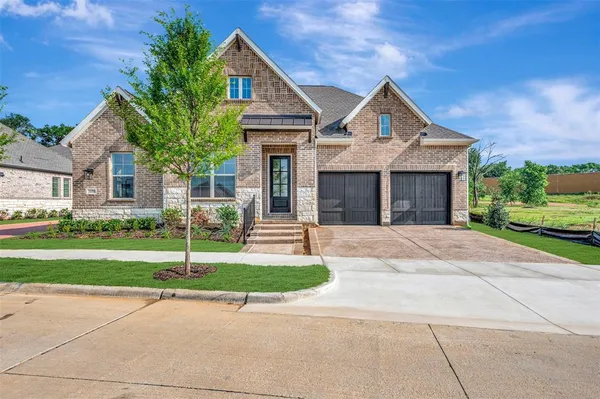 $474,990 | 2155 Spotted Fawn Drive, Arlington, TX 76005