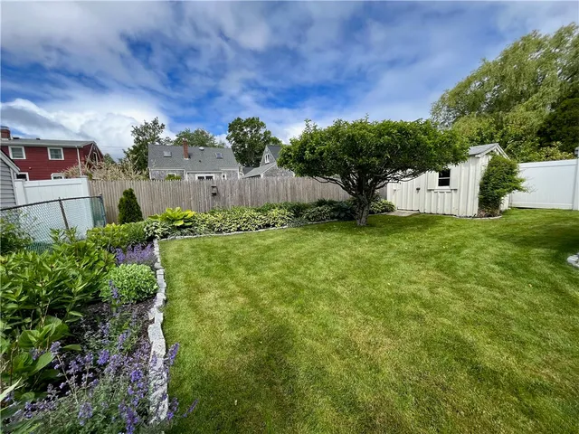 $5,500 | 83 Eustis Avenue, Newport, RI 02840