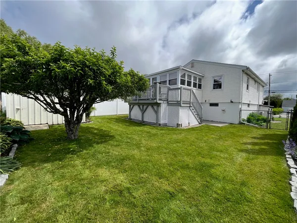 $5,200 | 83 Eustis Avenue, Newport, RI 02840