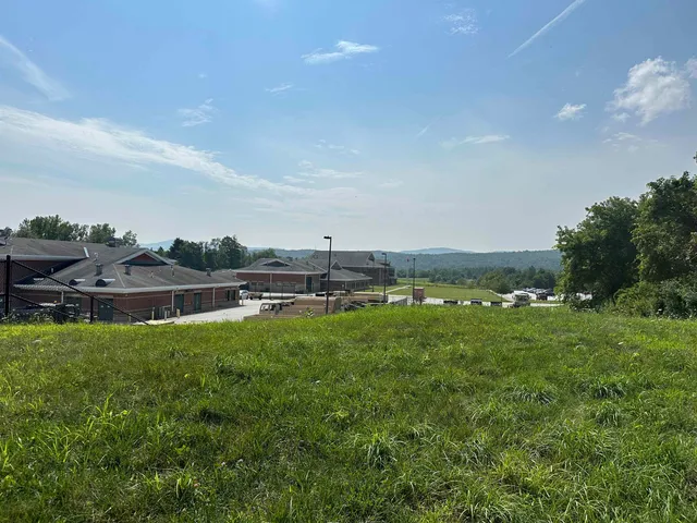 $175,000 | 220 Gloria Avenue, Rutland, VT 05701