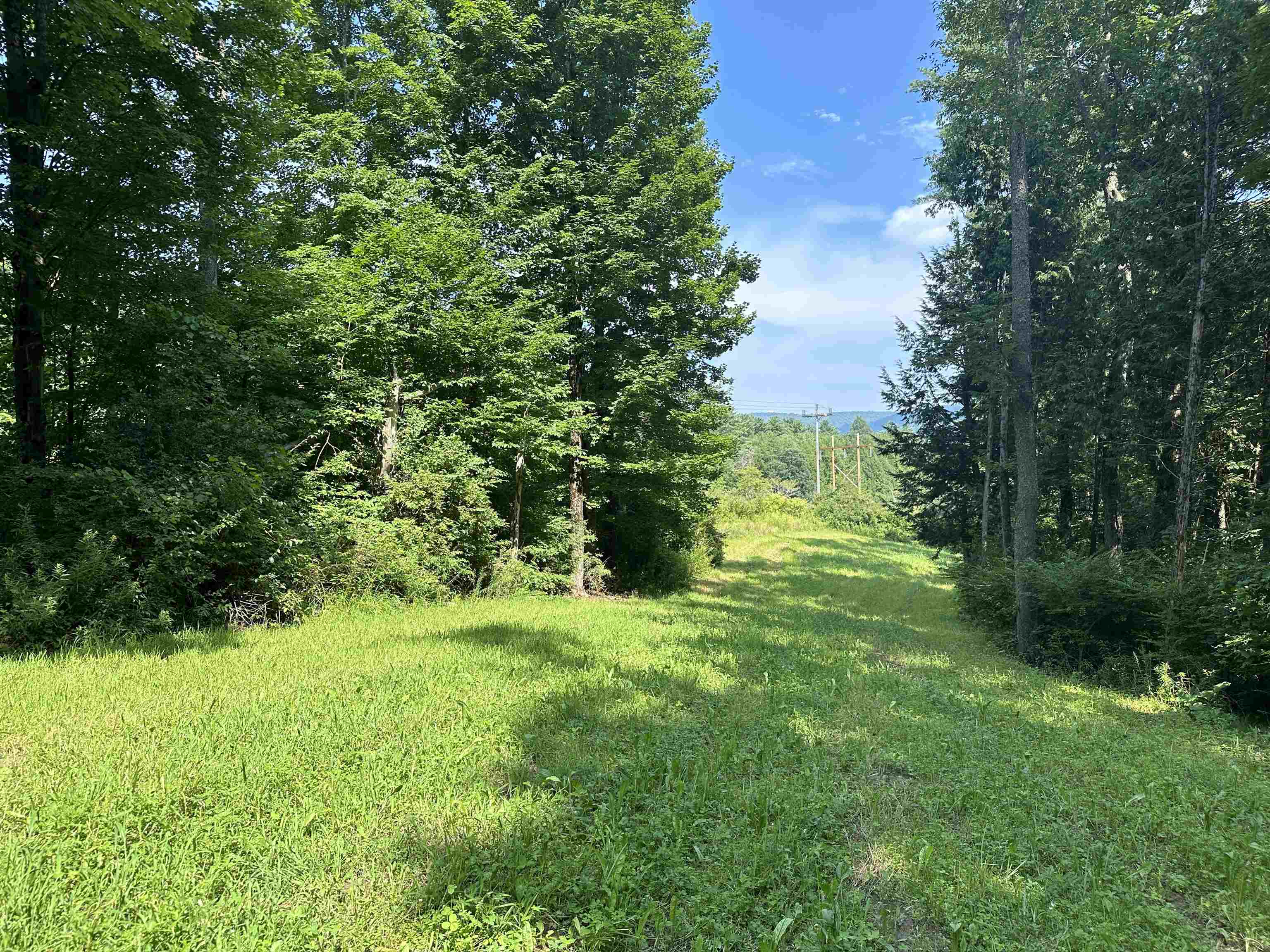 220 Gloria Avenue Rutland, VT 05701 - Photo 5 of 9