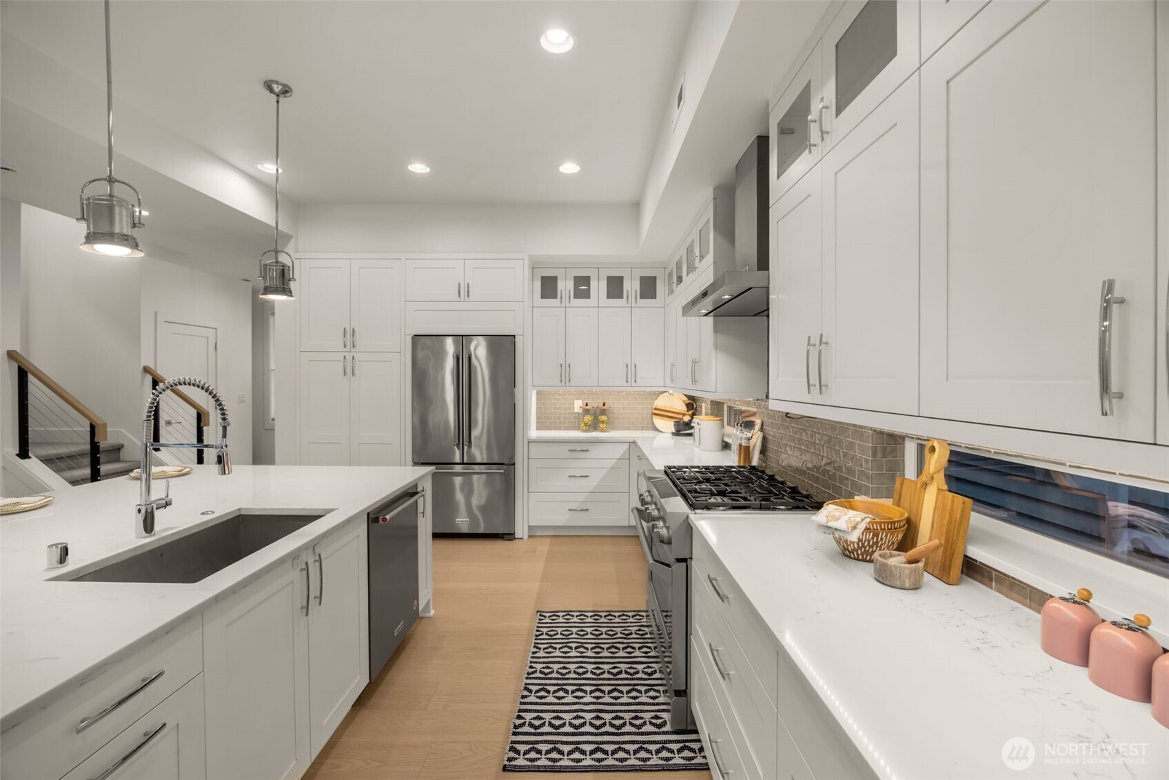 315 State Street, Unit 21 Kirkland, WA 98033 - Photo 7 of 34