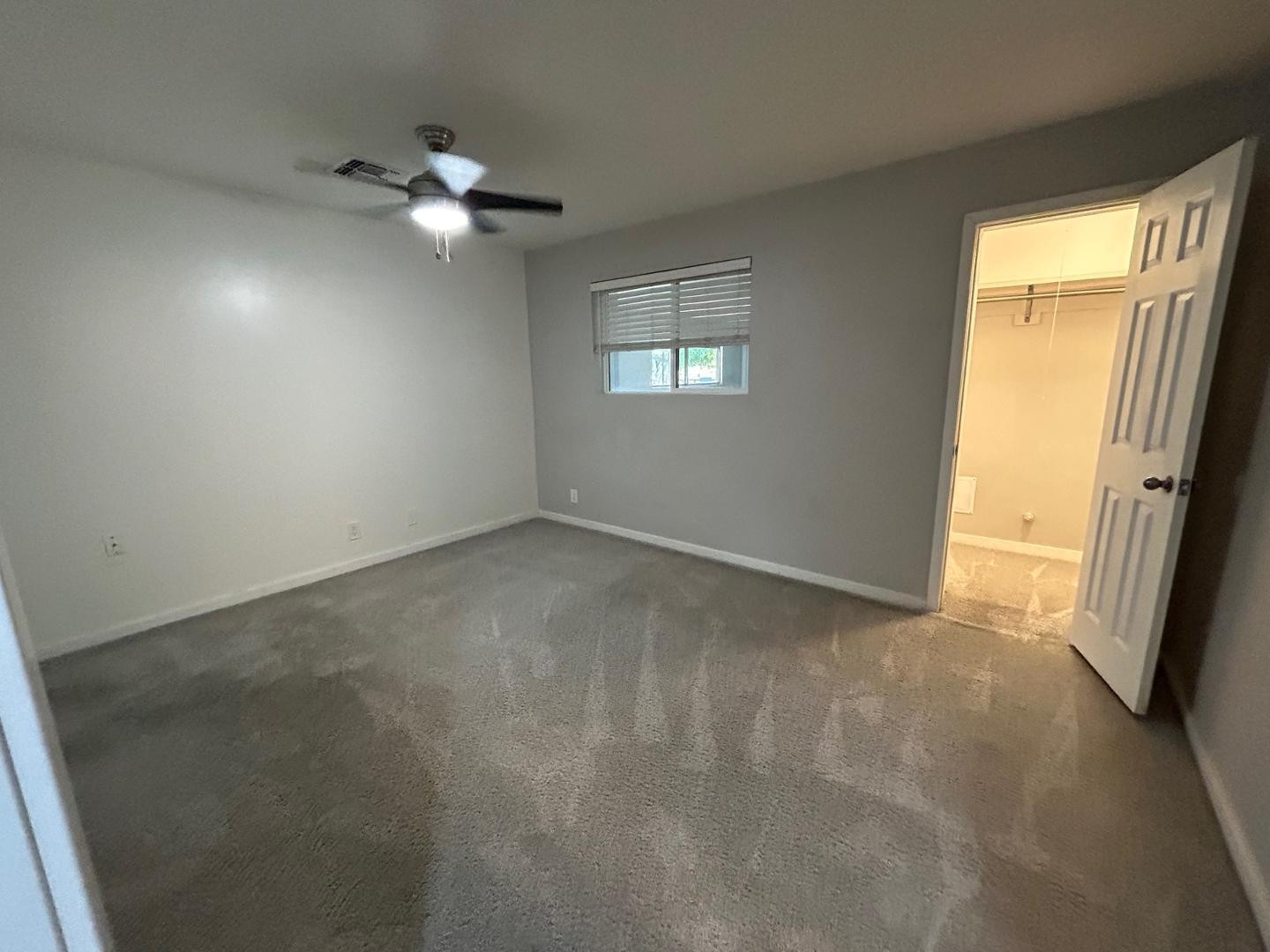 1117 West 9th Street Tempe, AZ 85281 - Photo 17 of 22 a view of an empty room with a window