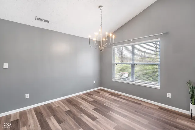 $215,000 | 474 Glenn Villa Lane, Unit 140, Avon, IN 46123