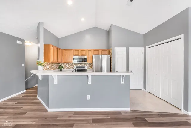 $215,000 | 474 Glenn Villa Lane, Unit 140, Avon, IN 46123