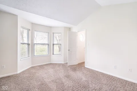 $215,000 | 474 Glenn Villa Lane, Unit 140, Avon, IN 46123