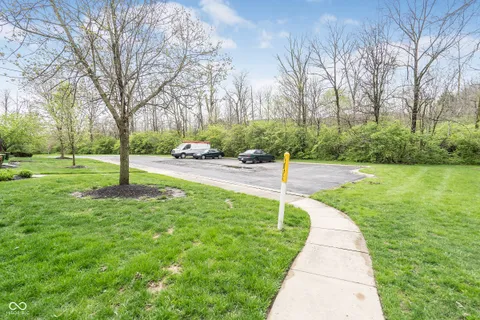 $215,000 | 474 Glenn Villa Lane, Unit 140, Avon, IN 46123