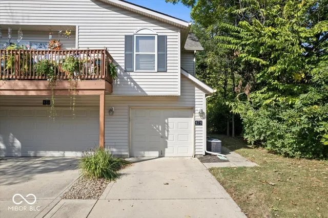 $215,000 | 474 Glenn Villa Lane, Unit 140, Avon, IN 46123