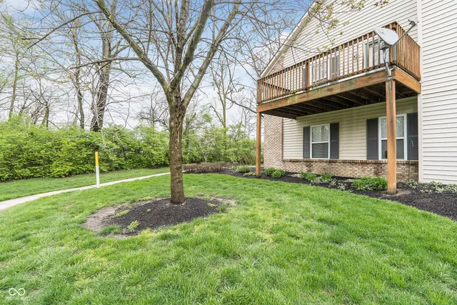 $215,000 | 474 Glenn Villa Lane, Unit 140, Avon, IN 46123