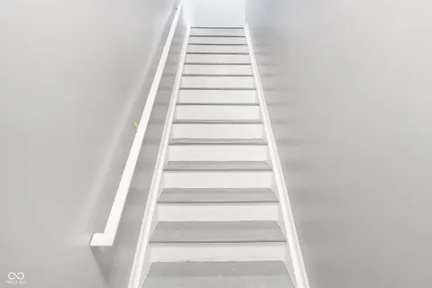 $215,000 | 474 Glenn Villa Lane, Unit 140, Avon, IN 46123