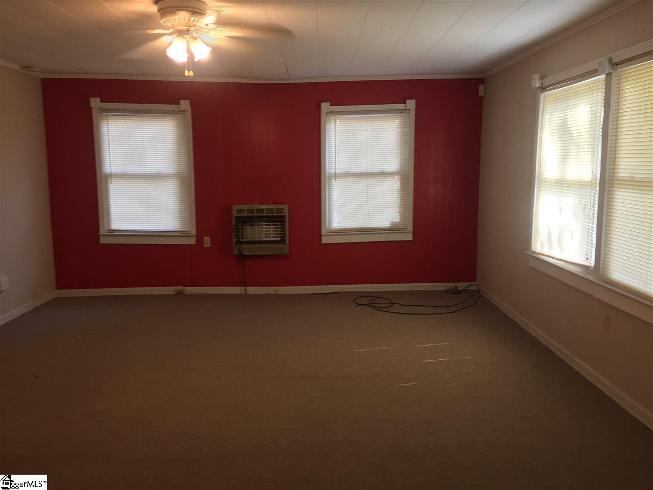 301 River Road Marietta, SC 29661 - Photo 3 of 15 Gallery Image 3