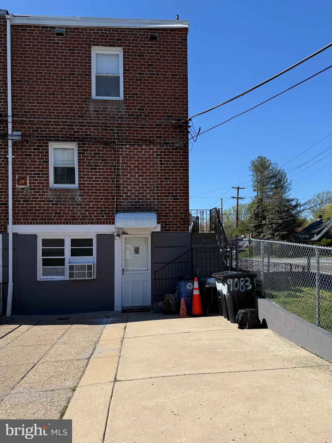 9083 Convent Avenue Philadelphia, PA 19136 - Photo 4 of 22 a building view