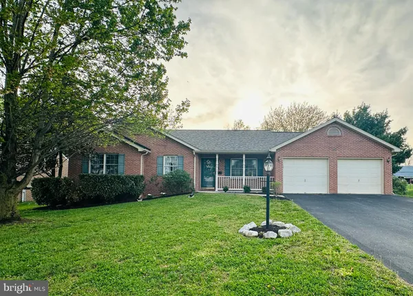 $435,000 | 228 Montclair Court, Hagerstown, MD 21742