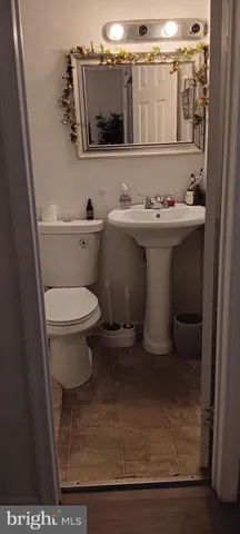 $219,900 | 42 Oakmont Drive, New Castle, DE 19720