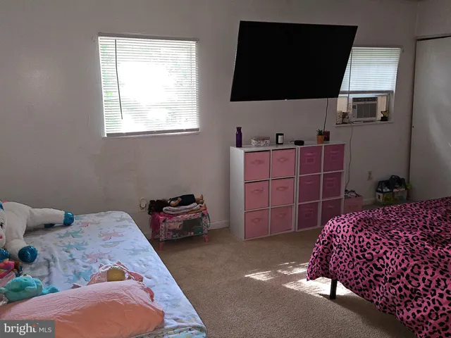 $219,900 | 42 Oakmont Drive, New Castle, DE 19720