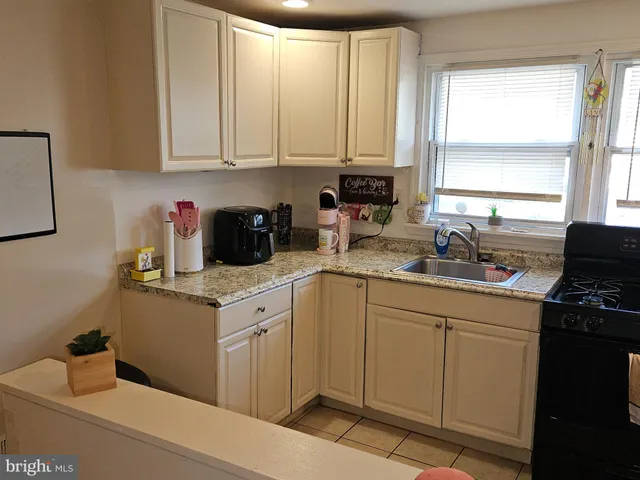 $219,900 | 42 Oakmont Drive, New Castle, DE 19720