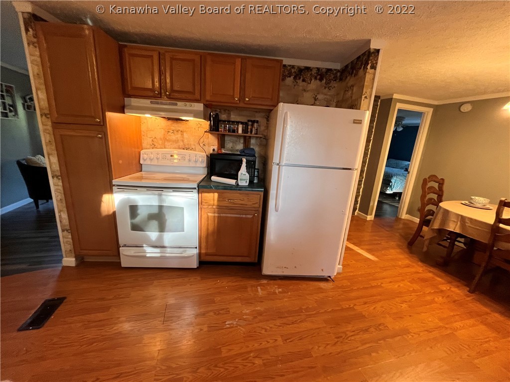 6587 Snowhill Road Mount Nebo, WV 26679 - Photo 10 of 15 Gallery Image 10